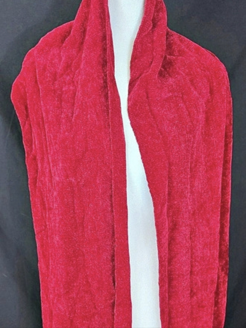 Textured Fringe Scarf in Red Like New 11×62 #757